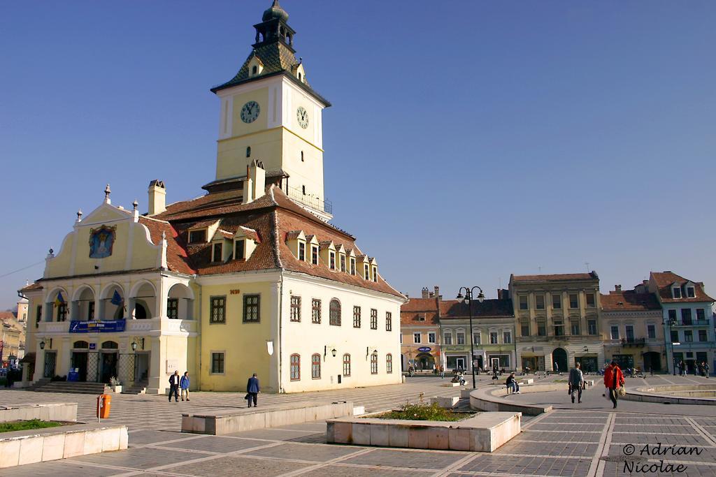 Brasovapart Piata Sfatului Exterior photo